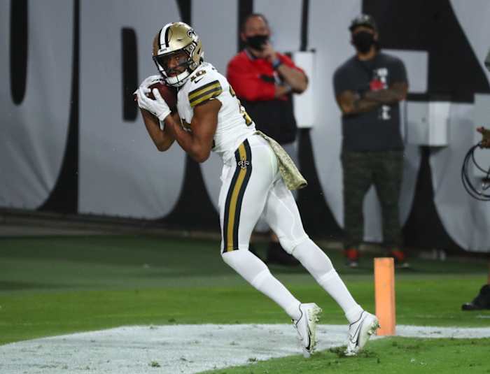 New Orleans Saints receiver Tre'Quan Smith (10) catches a pass for a touchdown against Tampa Bay. Mandatory Credit: Kim Klement-USA TODAY